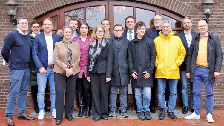 Gruppenfoto der anwesenden Wahlkreiskandidaten